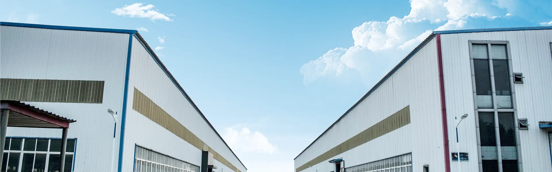 आमच्याबद्दल